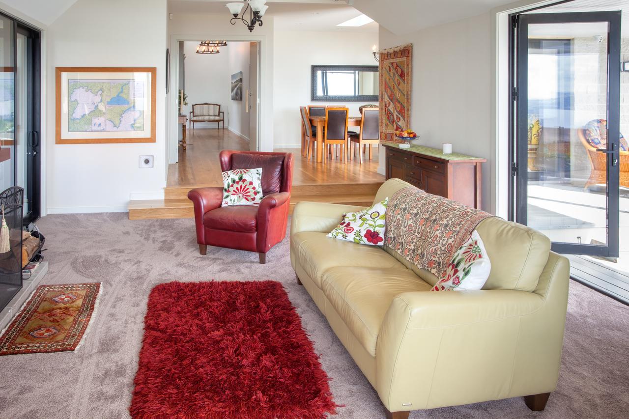 Te Moenga Lodge Taupo Bagian luar foto
