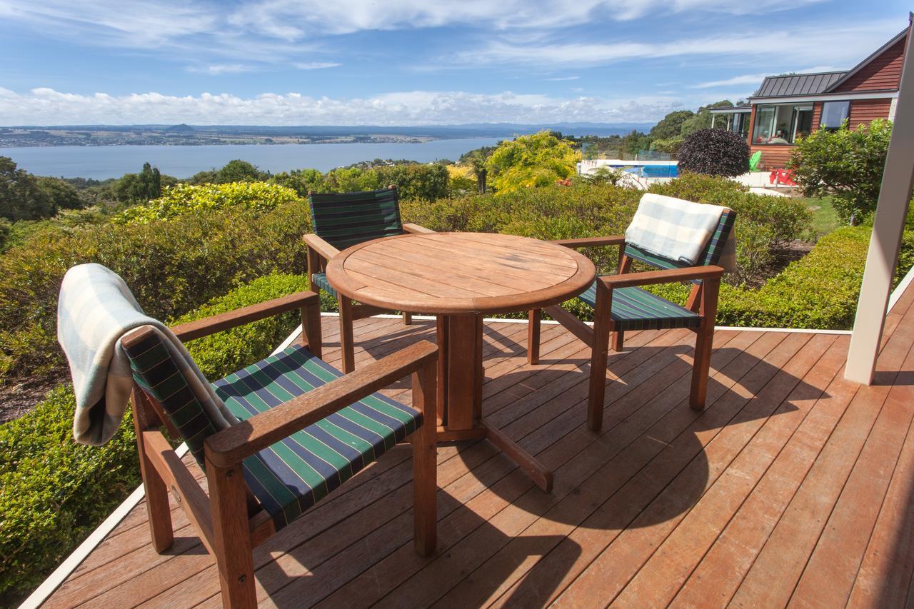 Te Moenga Lodge Taupo Bagian luar foto