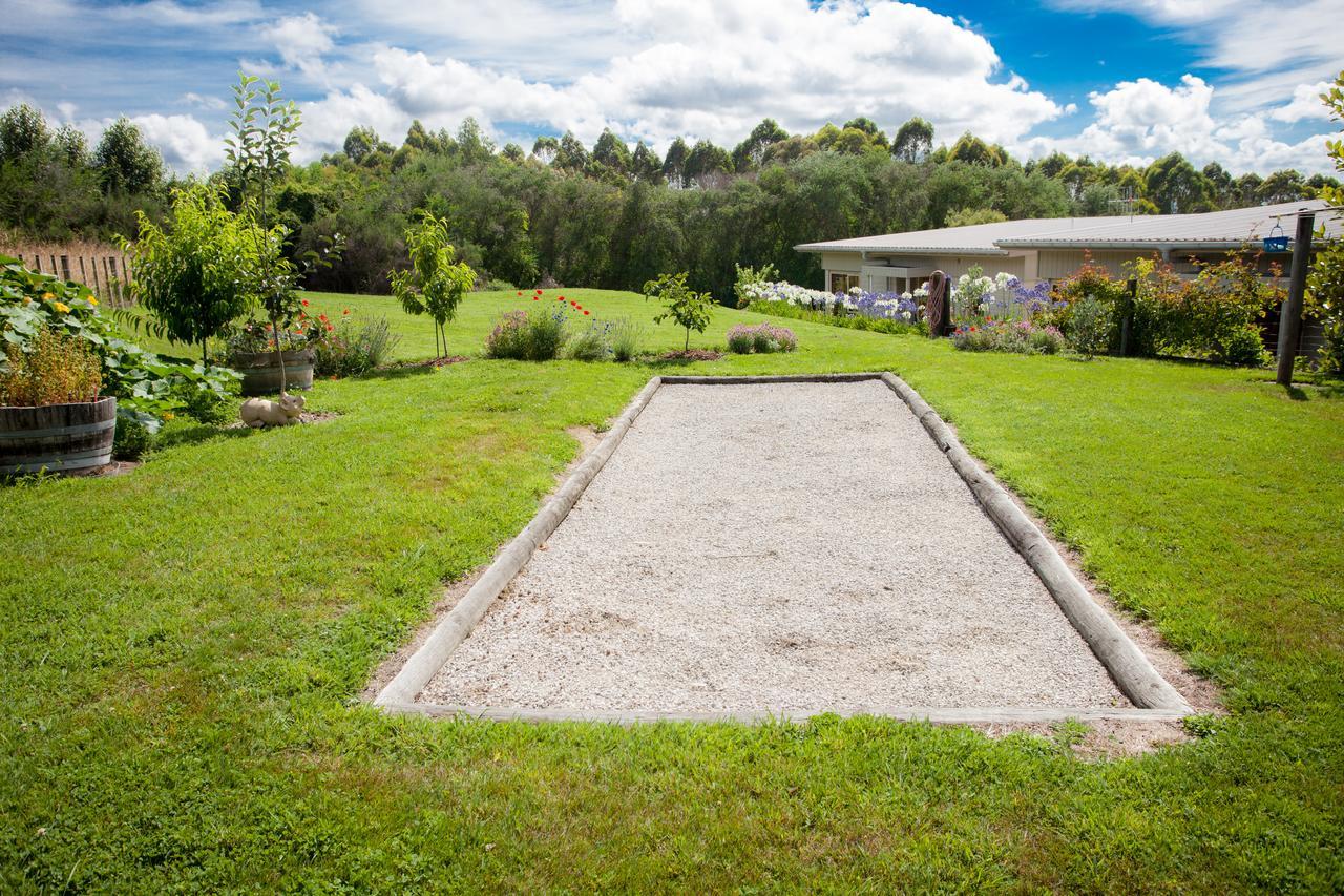 Te Moenga Lodge Taupo Bagian luar foto