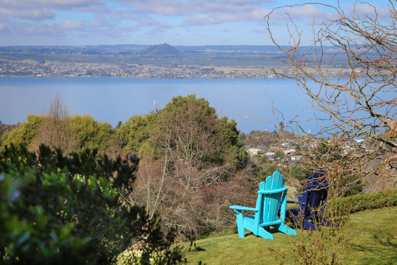Te Moenga Lodge Taupo Bagian luar foto